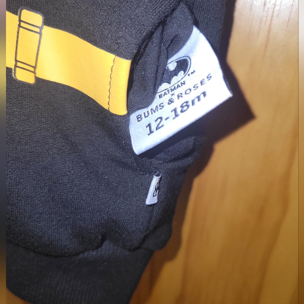 Bums And Roses Reversible Batman Jacket Size 12-18M - Picture 6 of 9